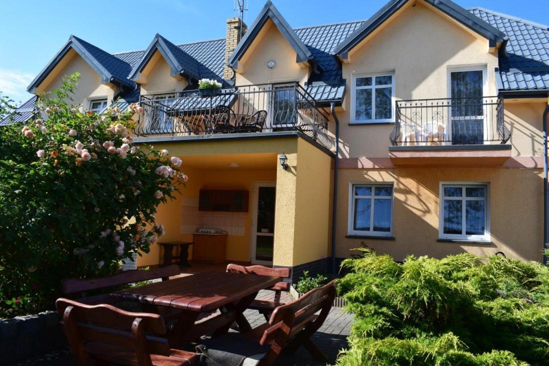 U Rybaka Hotel Jezierzany Bagian luar foto